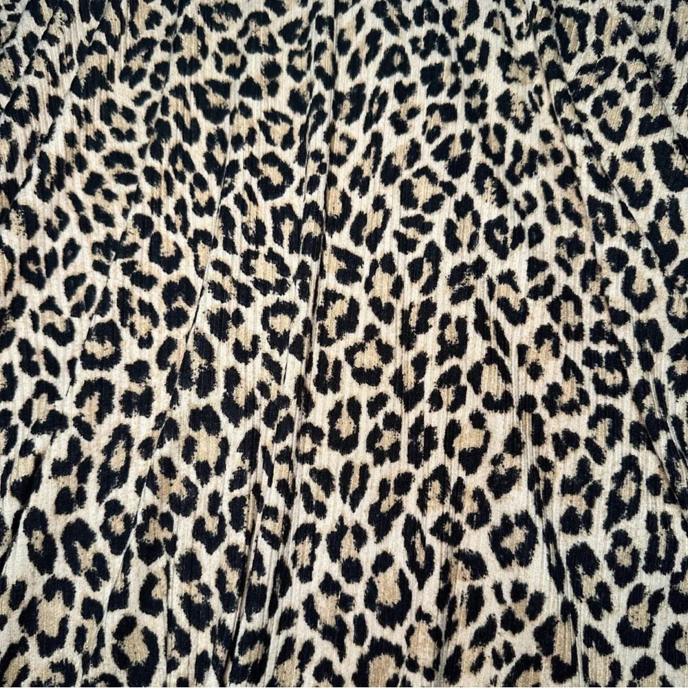 NWT Leopard Print Women's Dress Size Large - Picture 4 of 5